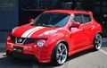 Nissan Juke Merah Darah Tampil Trendy Pakai Body Kit Simpel