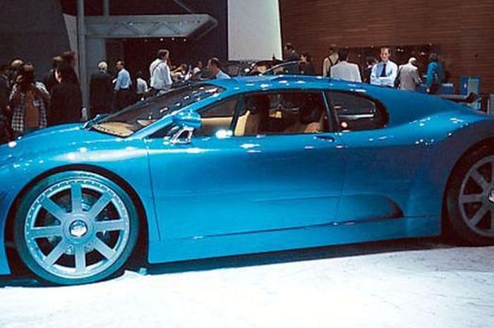 Bugatti Chirron bertenaga 1.666 hp