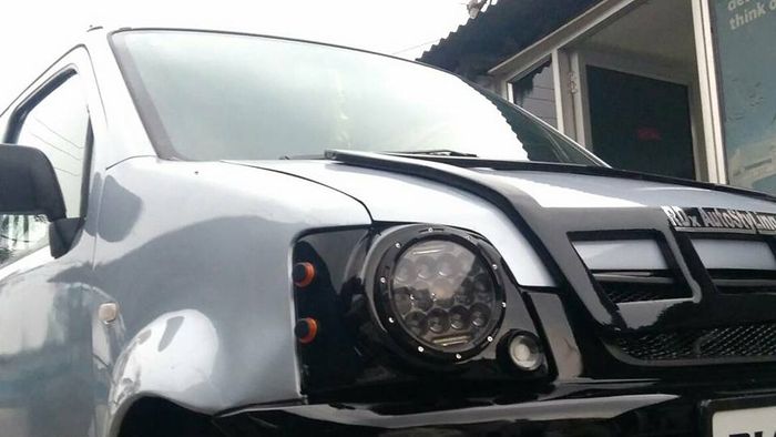 Lampu depan Suzuki Karimun Wagon R dibuat bulat