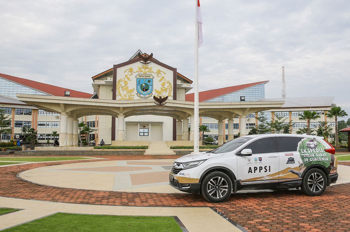 Honda CR-V di Papua Barat