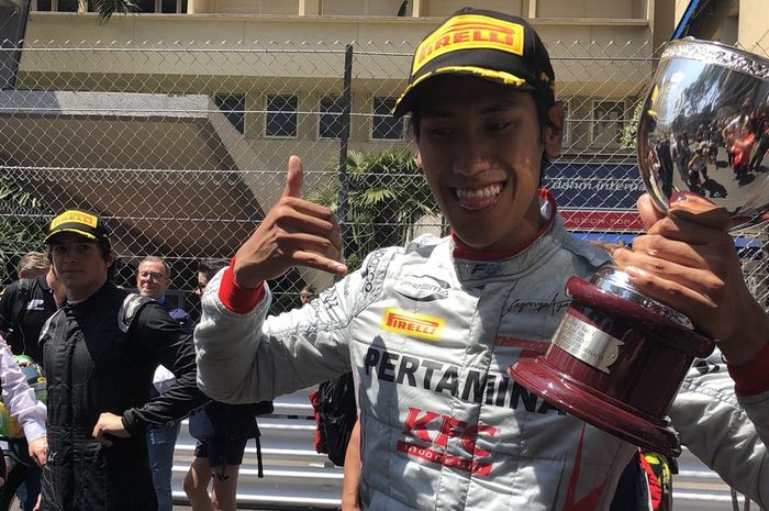 Sean Gelael mendapat podium dua di F2 Monako race 1
