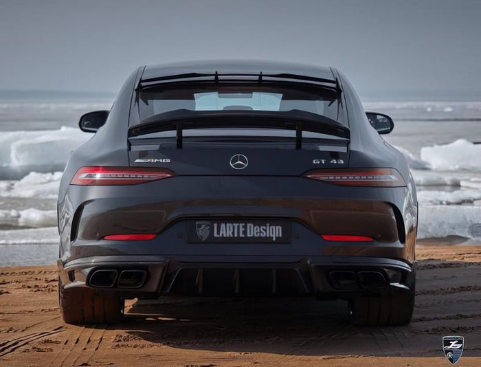 Tampilan belakang modifikasi Mercedes-AMG GT garapan Larte Design