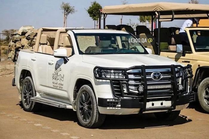 Modifikasi Toyota Land Cruiser 300 berubah jadi convertible dengan atap terbuka