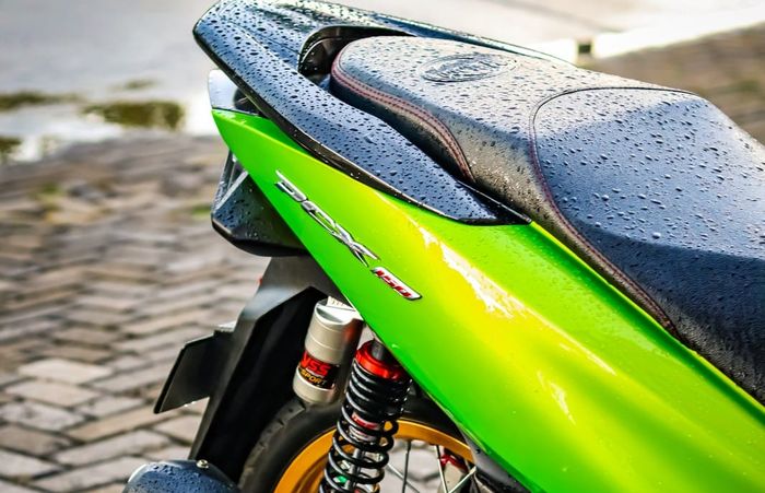 Bodi Honda PCX150 repaint hijau Kawasaki