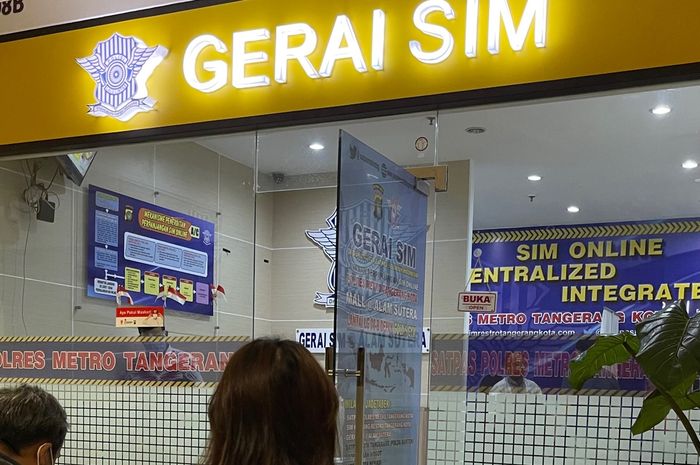 Ilustrasi perpanjang SIM