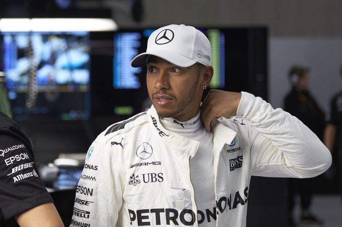 Juara dunia F1 empat kali Lewis Hamilton berusia 33 tahun pada 7 Januari 2018