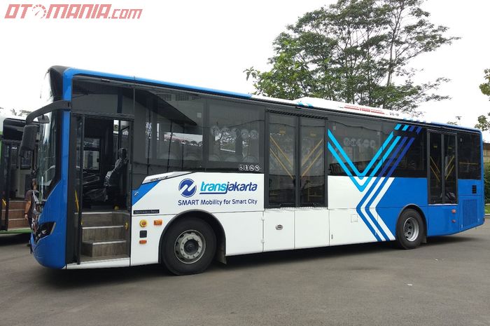 Mampir ke OTOBURSA Tumplek Blek makin gampang naik bus TransJakarta