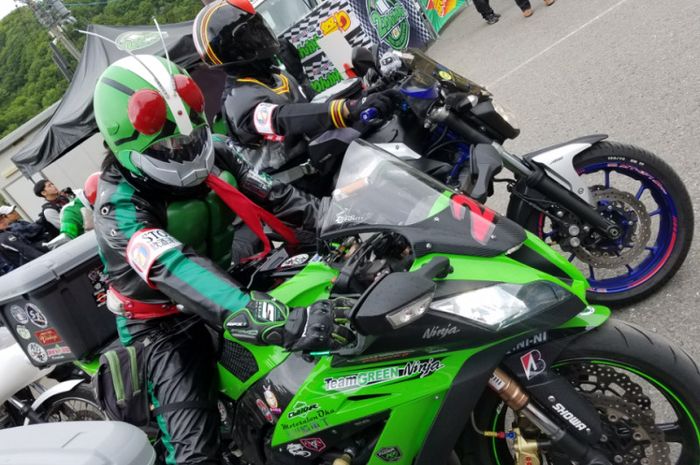 Kawasaki ZX-10R dan MT-07 ditunggangi Kamen Rider