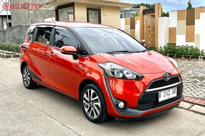Ilustrasi mobil bekas Toyota Sienta