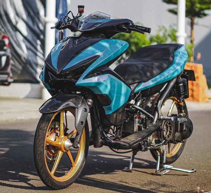 Yamaha Aerox modifikasi mesin dukung gaya street racing