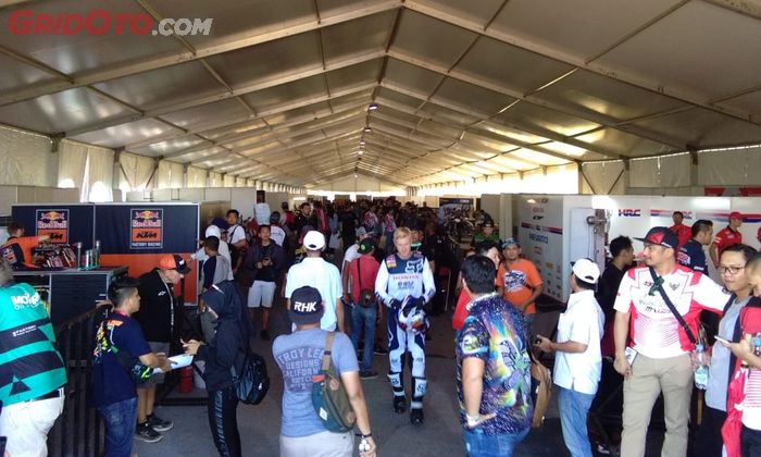 Suasana paddock MXGP Asia, Semarang, Indonesia