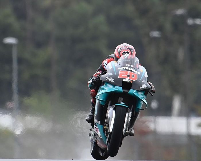 Fabio Quartararo sebut motornya masih perlu dibenahi.