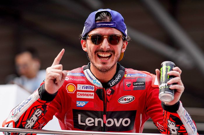 Pecco Bagnaia menang di MotoGP Malaysia, memuluskan langkahnya untuk meraih gelar juara dunia MotoGP 2022 di Valencia