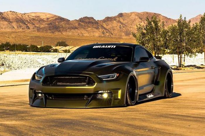 Modifikasi Ford Mustang GT hasil garapan bengkel California, Clinched