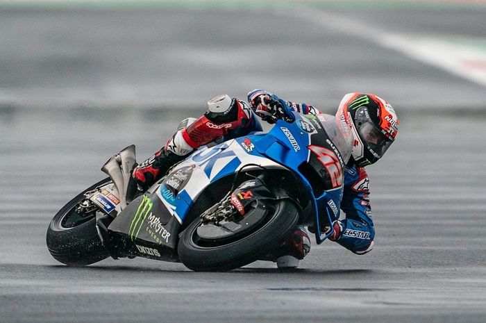 Alex Rins gagal naik podium di MotoGP Indonesia 2022 malah dapat oleh-oleh dari Sirkuit Mandalika