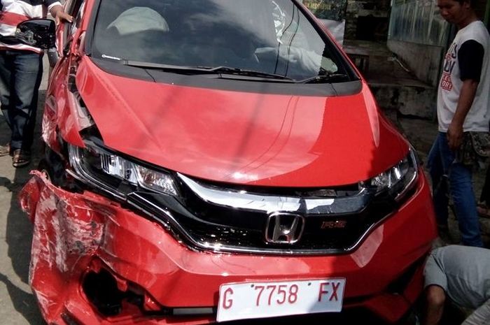 Ilustrasi Honda Jazz