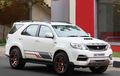 Obat Awet Muda Toyota Fortuner Lama, Pakai Body Kit dan Decal Minimalis