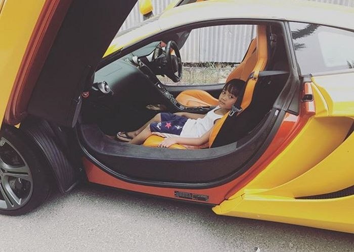 McLaren MP4-12C Sule mobil sport mahal