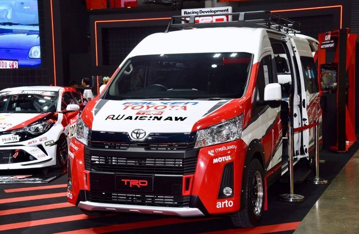 Toyota Hiace Rally Support Vehicle Concept
