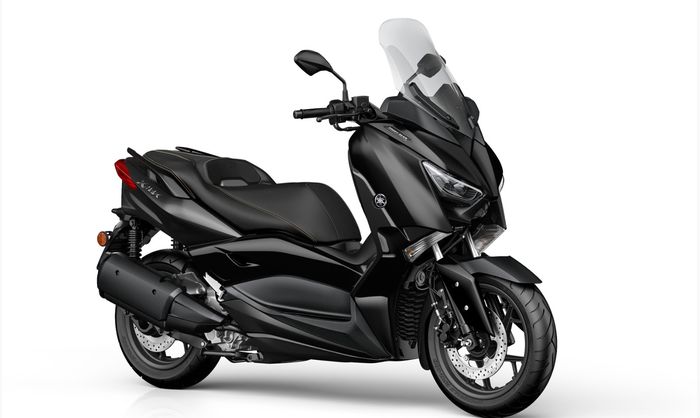 Tampilan Yamaha XMAX Iron Max