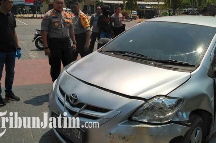 Polisi tembak Toyota Vios di Tuban, satu begal tewas di tempat