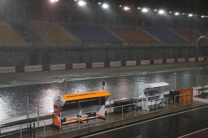 Hujan masih jadi masalah untuk balapan di MotoGP Qatar, seperti tahun 2017 lalu
