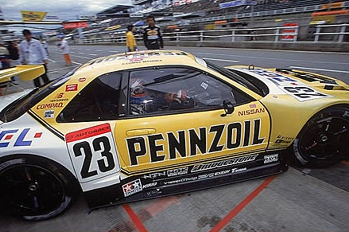 Nissan Skyline dari tim Nismo Pennzoil Zexel