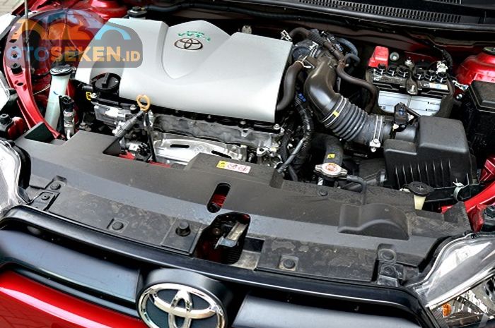 Toyota Yaris Heykers 2016 transmisi CVT