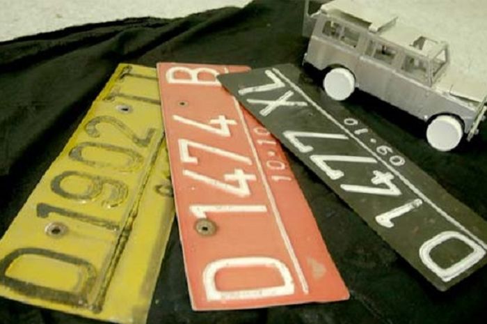 Ilustrasi pelat nomor kendaraan