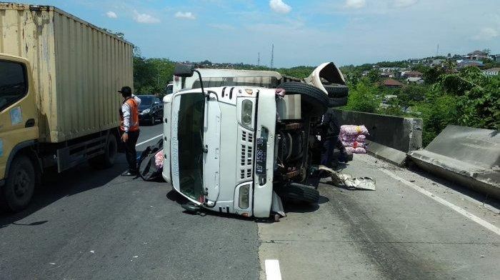 Kecelakaan di jalur tol Tembalang, Semarang