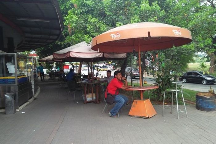 Gerai makanan dan minuman di rest area wajib menampilkan daftar harga