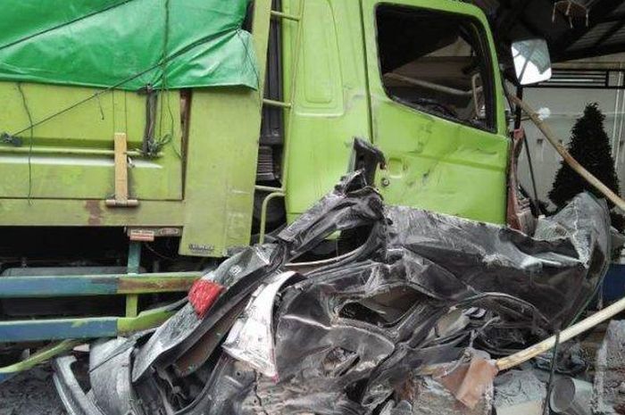 Kecelakaan maut di Bumiayu, Senin (10/12/2018)