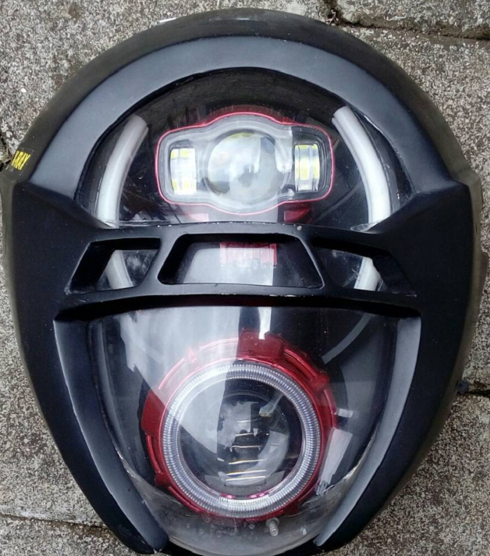 Tampak dekat desain headlamp Honda Scoopy