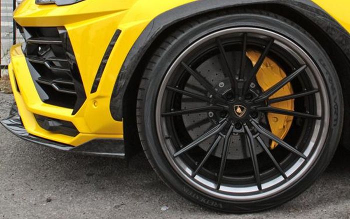 Lamborghini Urus pakai pelek ukuran 24 inci