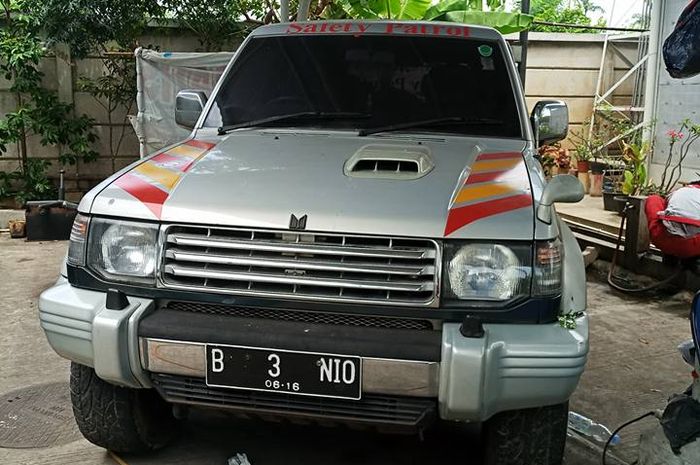 Ini Mitsubishi Panther atau Suzuki Pajero?