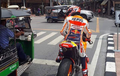 Bukan Meme, Marc Marquez Keliling Thailand Naik Honda RC213V