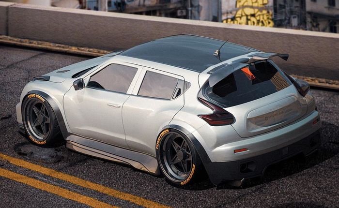 Tampilan belakang Nissan Juke lawas berbodi gambot