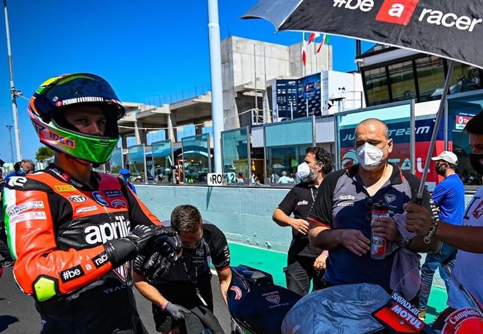Lorenzo Savadori akan menggantikan Bradley Smith (Aprilia Racing) di sisa musim MotoGP 2020.