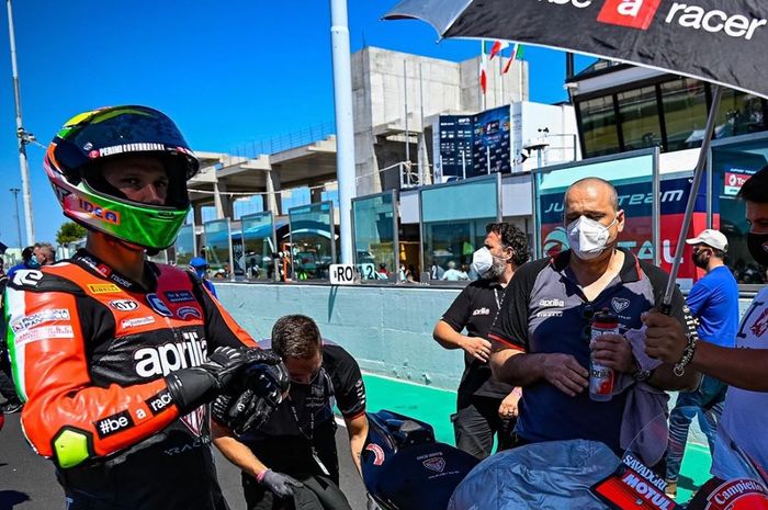 Lorenzo Savadori akan menggantikan Bradley Smith (Aprilia Racing) di sisa musim MotoGP 2020.