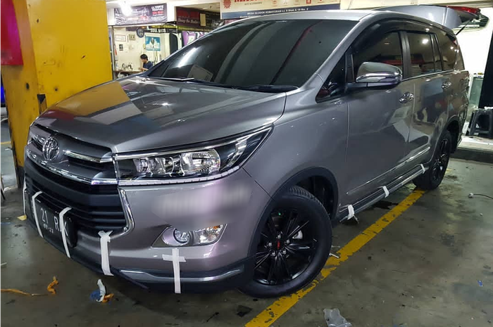 upgrade tampang versi flagship Toyota Innova Reborn