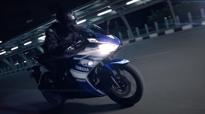 Yamaha R25 punya mesin dua silinder
