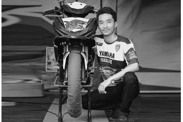 Pembalap Arif Murizal dari tim Suhandi 88 Padang Racing Team meninggal dunia saat MotorPrix Region 1 Putaran Kedua di Bangkinang, Riau 