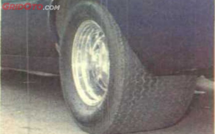 Ban superlebar Mickey Thompson