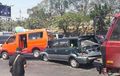 Tabrakan Beruntun 7 Mobil di Pertigaan, Dari Suzuki Ertiga Hingga Toyota Kijang Ringsek Berat
