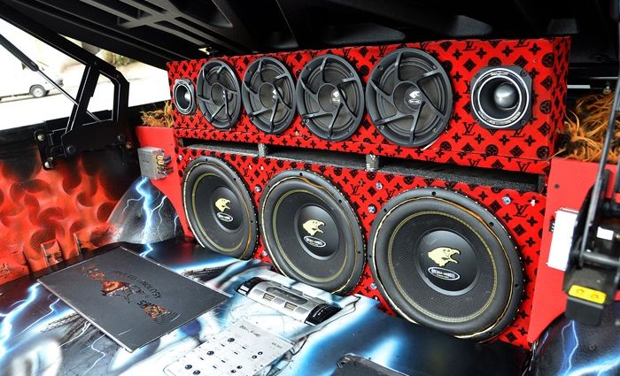 Modifikasi Isuzu D-Max full audio auto 