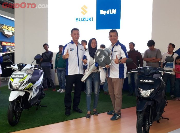 PT Suzuki Indomobil Sales lakukan penyerahan Nex II kepada konsumen pertama