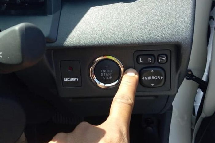 Toyota Avanza baru sudah disematkan start/stop button