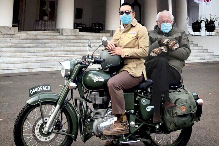 Ridwan Kamil bersama Royal Enfield Classic 500 miliknya.