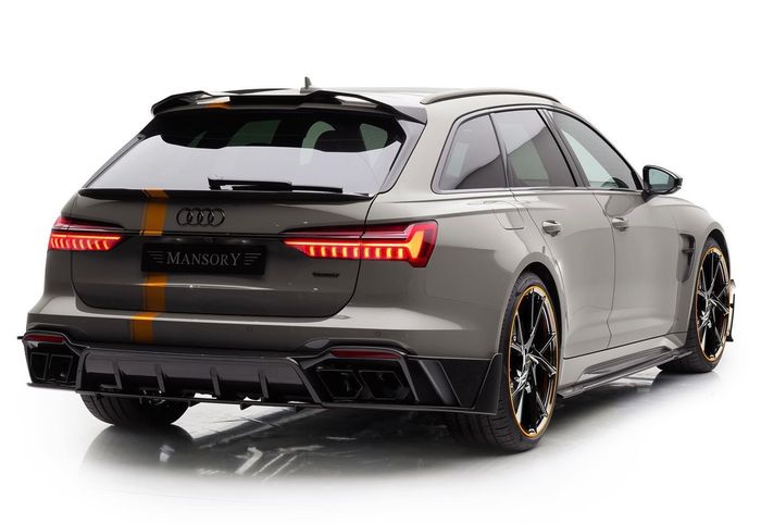 Modifikasi Audi RS6 Avant dibikin agresif dengan pasokan body kit karbon