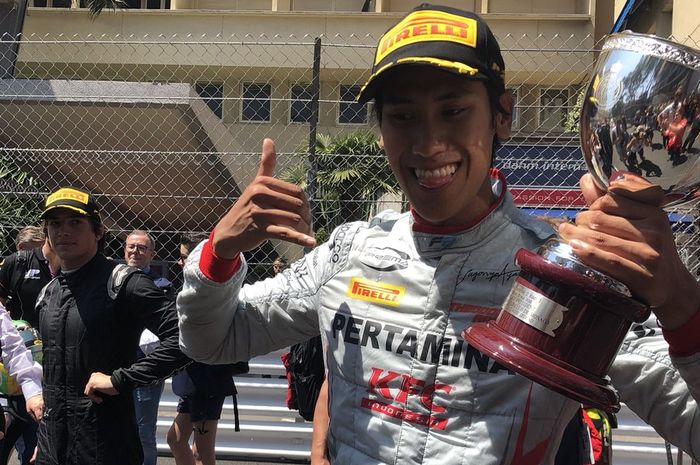 Sean Gelael mendapat podium dua di F2 Monako race 1